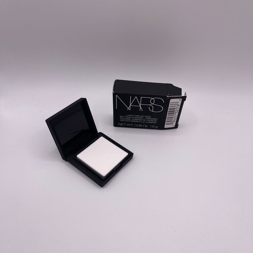 NARS Mini Light Reflecting Pressed Setting Powder - Picture 5 of 5
